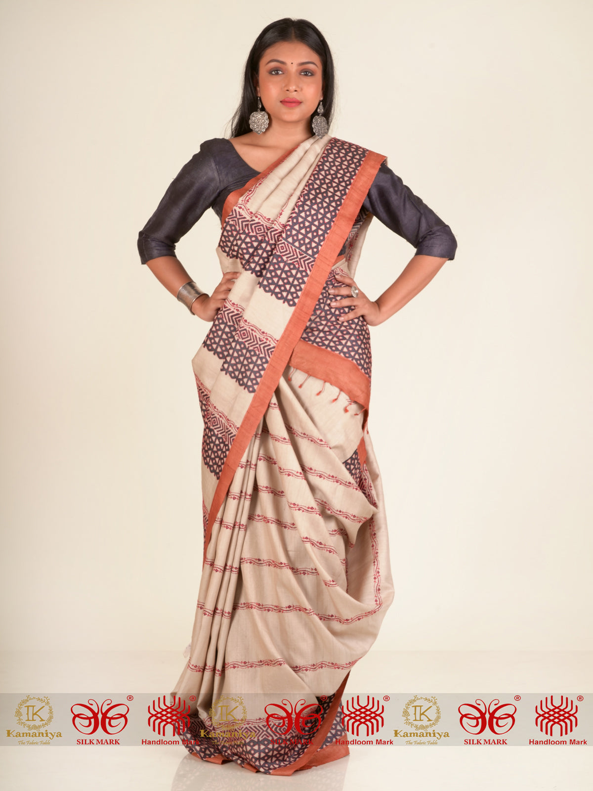 Fluttering Heart - Saree