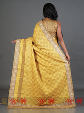 Load image into Gallery viewer, Khilta Kamal - Saree
